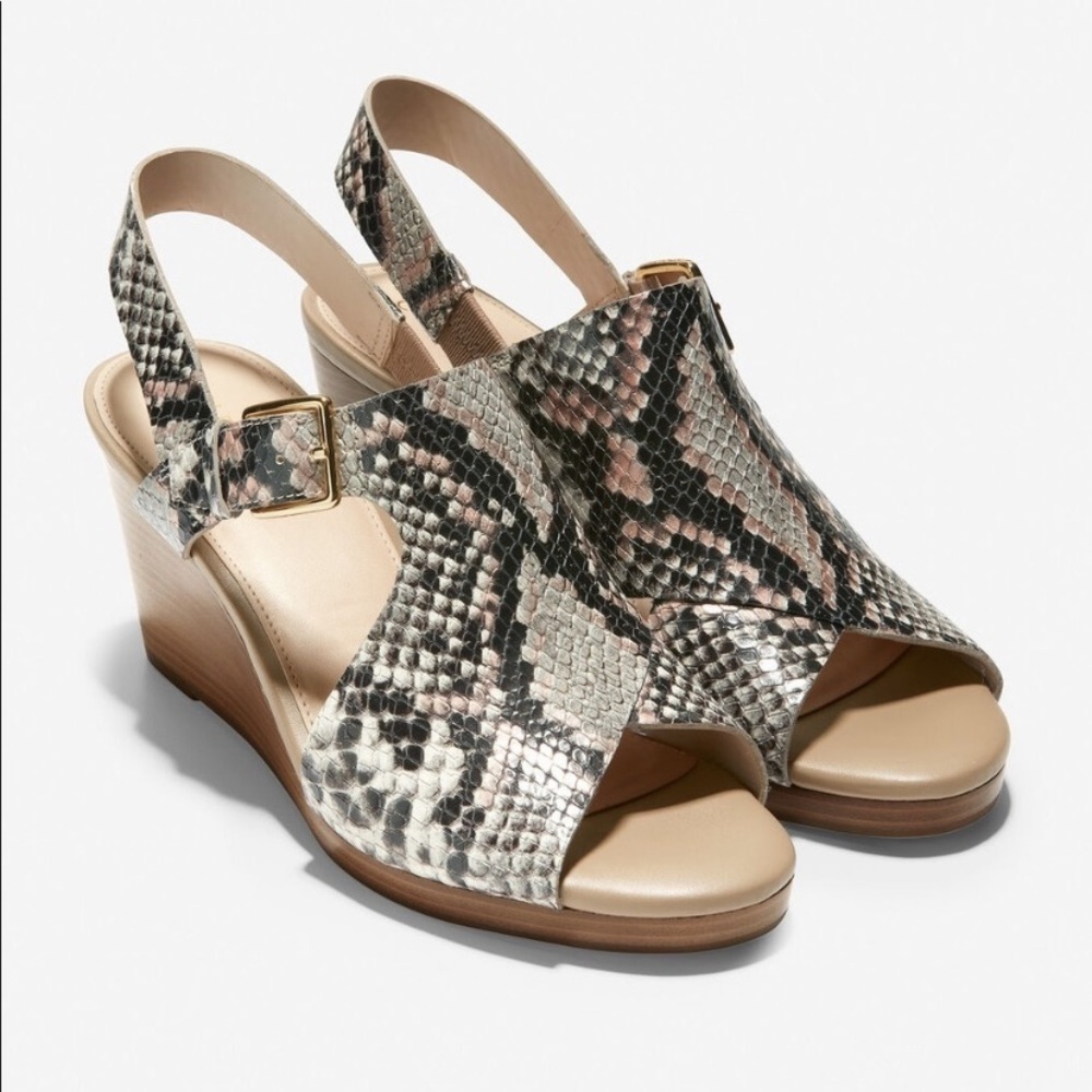 COLE HAAN Philomina Wedge Sandals Embossed Leather Size 10